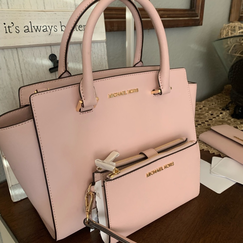 New Mk set 💕 - Picture 4 of 11